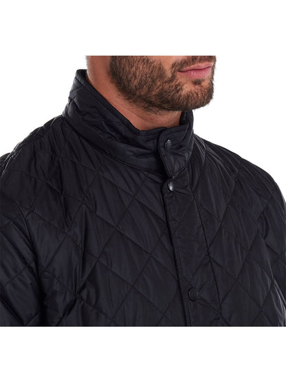 Barbour Flyweight Chelsea Quilted Jacket in Black
