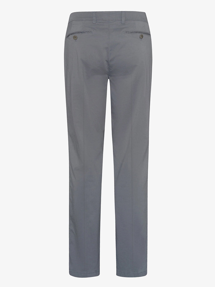 Rear view of men's Brax Evans Kapok Hi-Flex Pants in Silver, crafted from a soft cotton blend. Regular fit with two button-secured back pockets, shown against a plain backdrop.