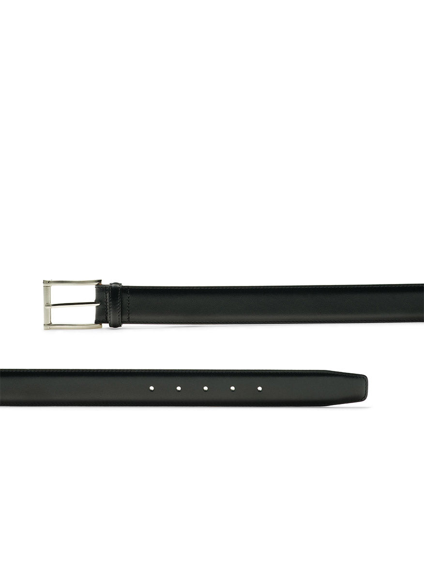 A Magnanni Carbon Belt in Black on a white background.