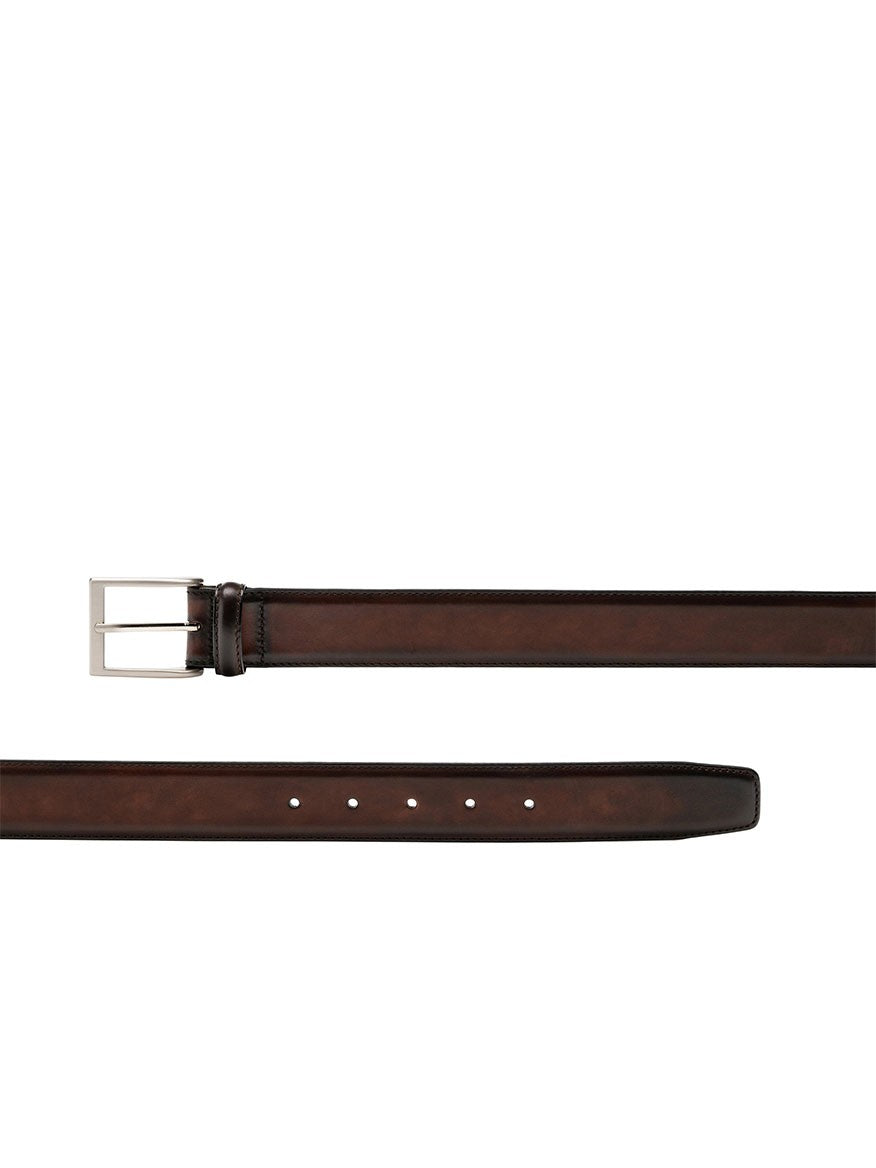 The Magnanni Viento Belt in Midbrown, crafted from calfskin leather and made in Spain, features a brushed nickel buckle and multiple adjustment holes.