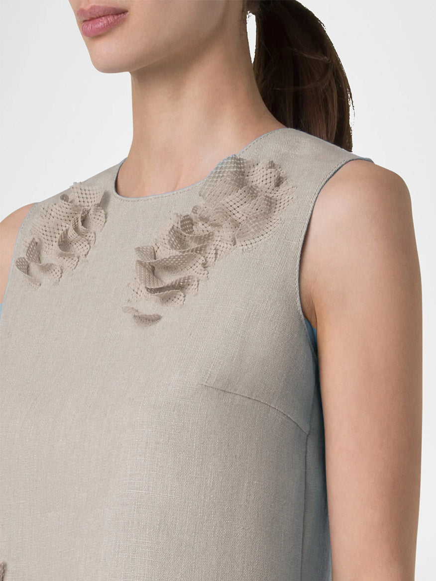 Akris Punto Raw Linen 3D Carnation Sleeveless Top in Chalk