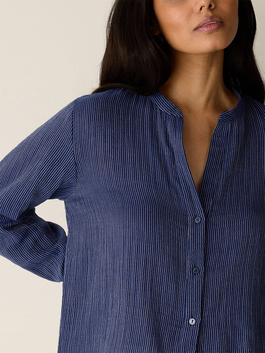 Striped Organic Cotton Gauze Band Collar Shirt in Deep Dive