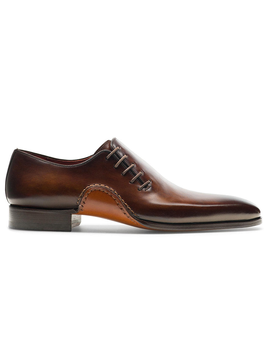 A men's Magnanni Abrahan in Tabaco leather Oxford dress shoe.