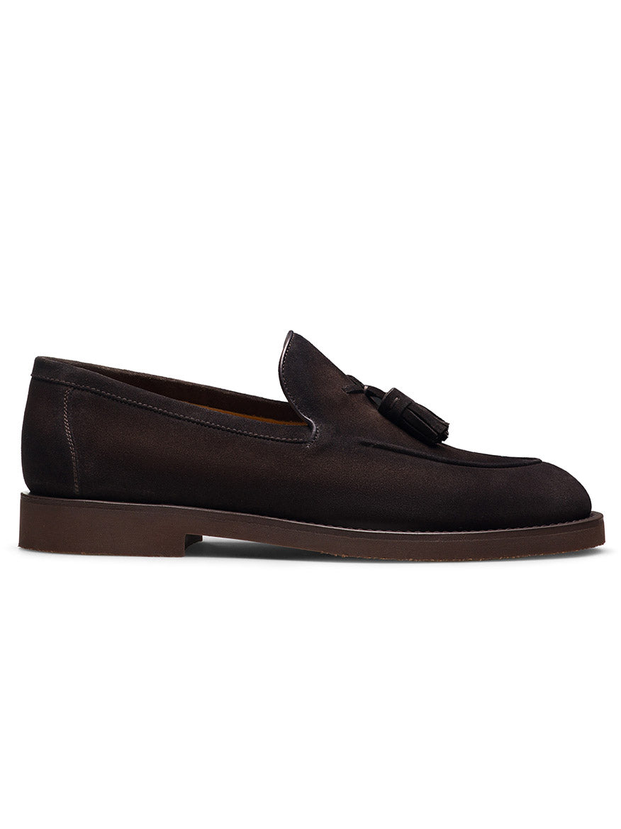 Magnanni Cervan Tassel in Brown Suede—luxury men’s loafer with a low heel and rounded toe, handmade in Portugal, shown from the left side profile against a white background.