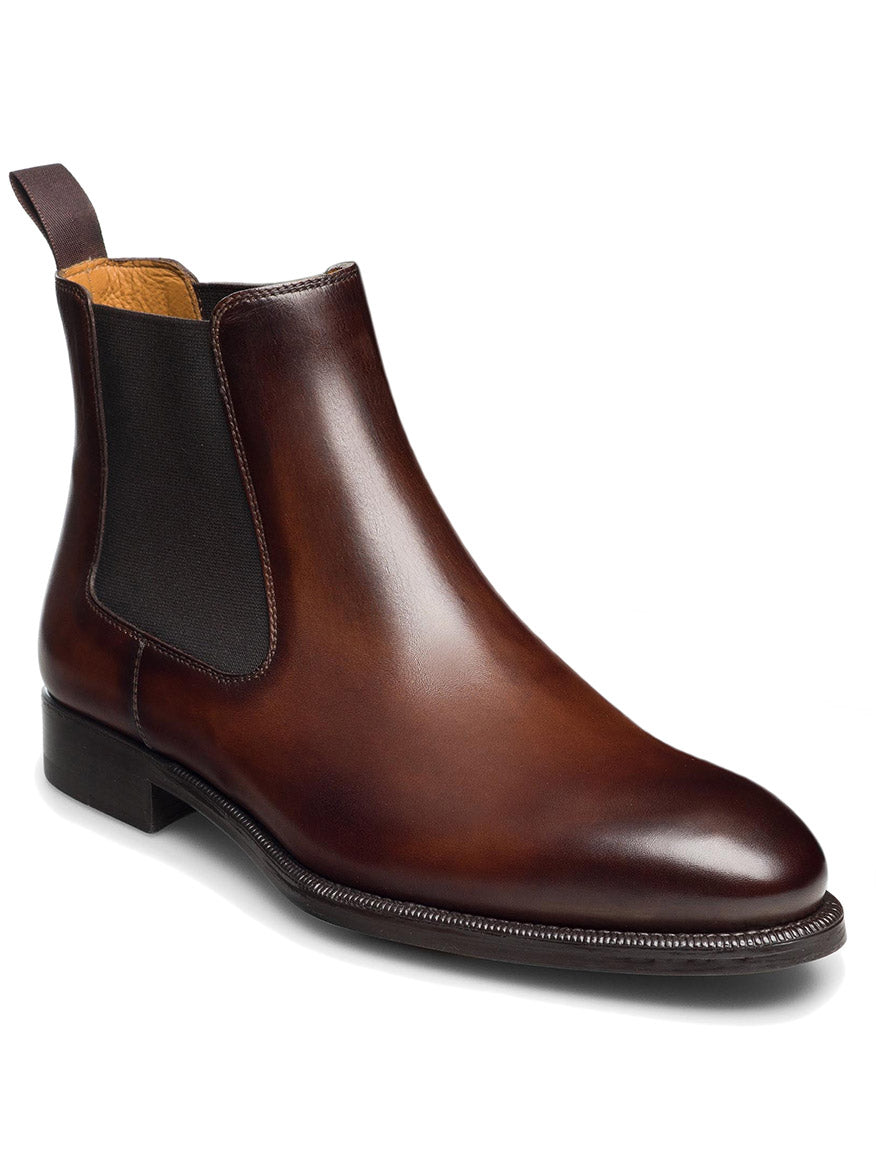 The modern look of the Magnanni Hanson boot for men in brown.