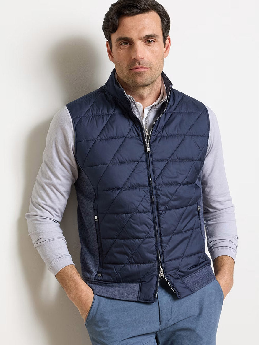 Peter Millar Walker Hybrid Vest in Navy