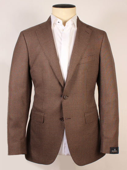 The Scabal Soho Houndstooth Sport Jacket in Brown, featuring notch lapels, two front buttons, and flap pockets, is displayed on a mannequin wearing a white dress shirt.