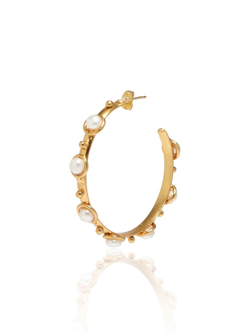 A single gold hoop earring embedded with evenly spaced white pearls, displayed against a white background. Introducing Sylvia Toledano Earrings Petite Candy in Gold & Pearl, these elegant accessories add a touch of sophistication to any ensemble.