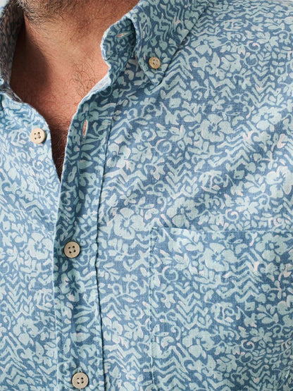Faherty Brand Short Sleeve Breeze Shirt in Teal Waters Hilo