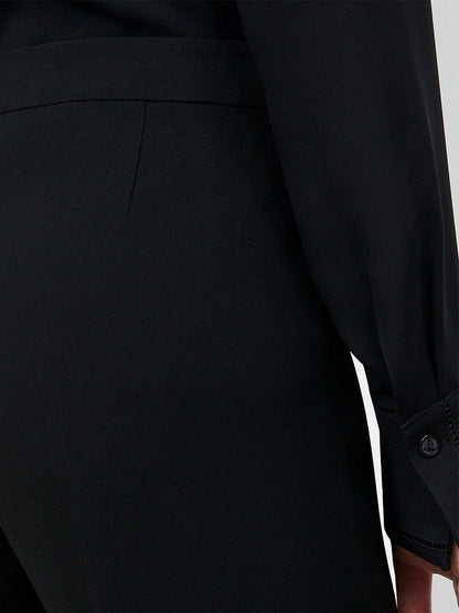 Lafayette 148 New York Finesse Crepe Barrow Pant in Black
