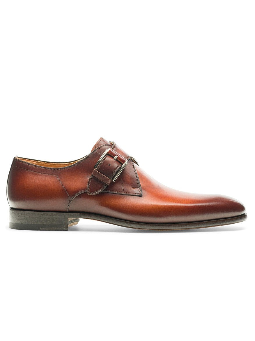 A brown leather shoe with a buckle, the Magnanni Mansfeld in Cognac, from the Línea Flex Collection by Magnanni.