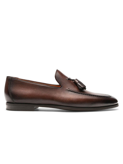 A single Magnanni Delrey in Brown calfskin leather tassel loafer on a white background.