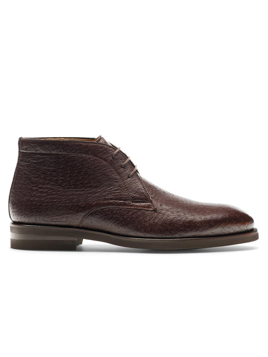 A single Magnanni Tacna in Brown chukka boot against a white background.